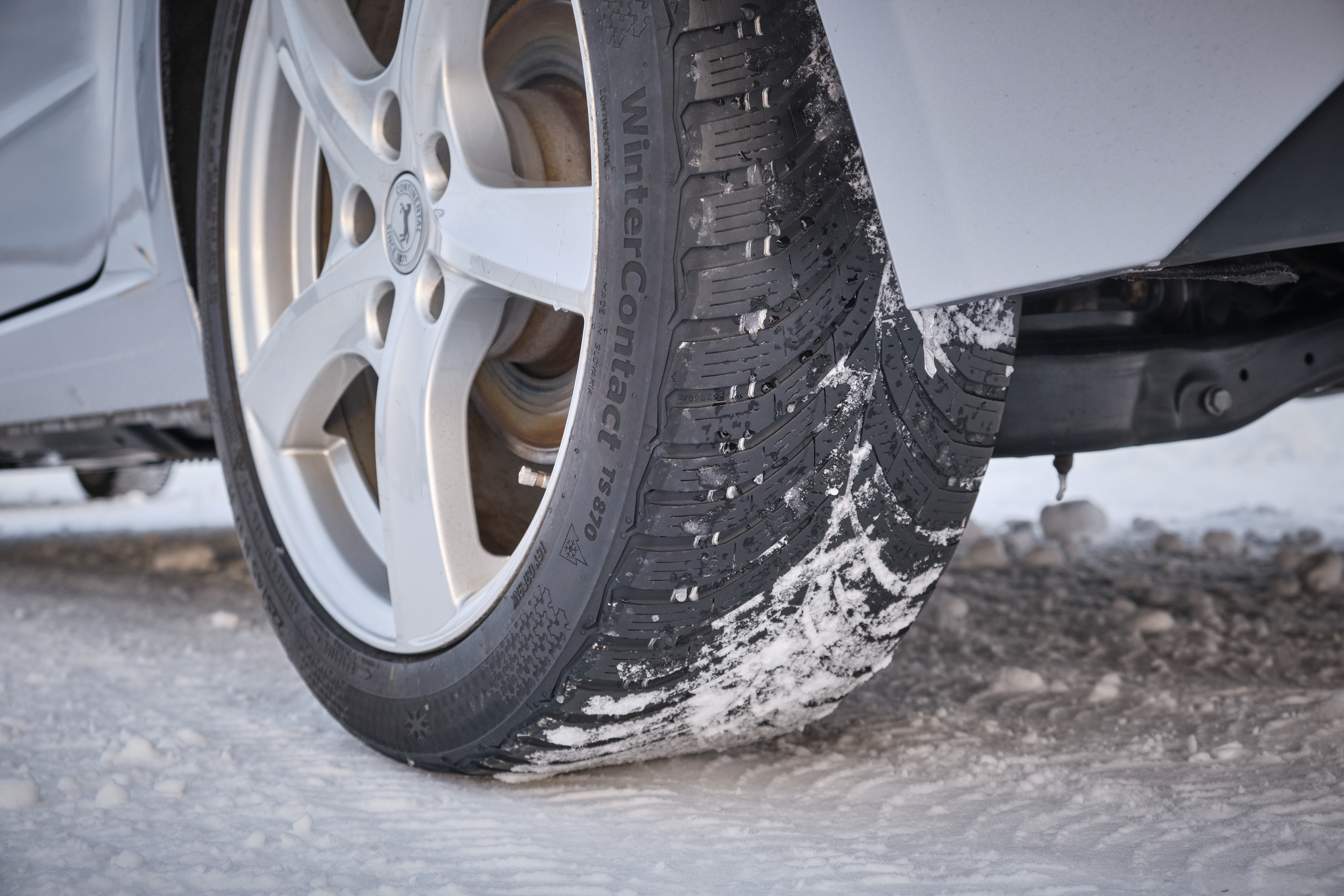 Continental WinterContact TS 870 P wins Tyre Reviews UHP winter tire test  2023/2024 - Continental AG