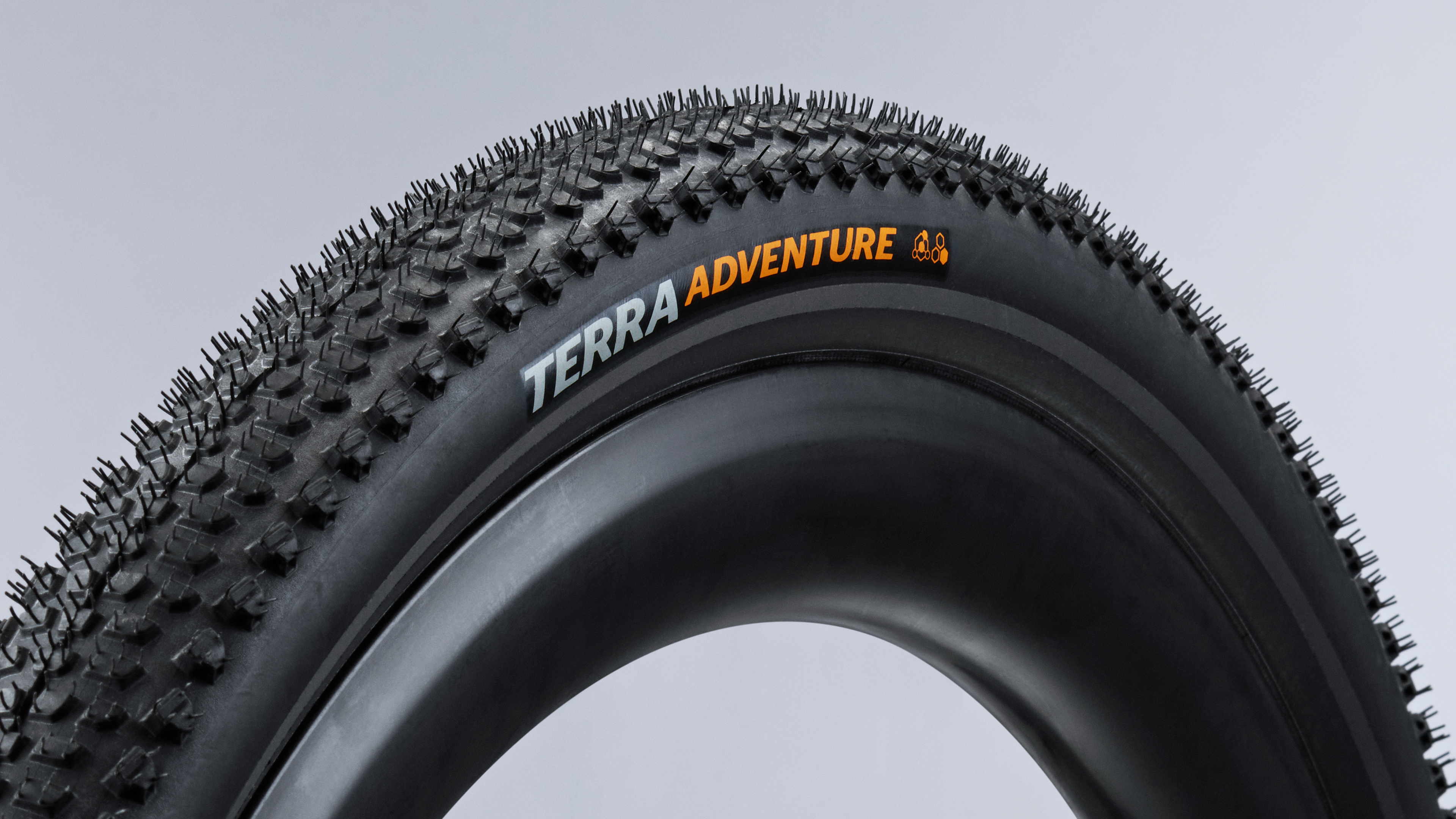 Continental Tires expands the Terra Range with the Terra Adventure