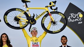 Tadej Pogačar und das UAE Team Emirates gewinnen die Tour de France auf Reifen von Continental
