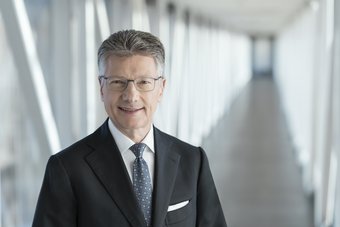 Dr. Elmar Degenhart