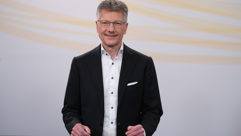 CEO Dr. Elmar Degenhart