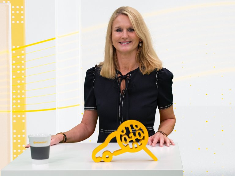 Dr. Ariane Reinhart