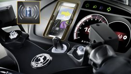 Das Motorrad wird zur Smartphone-Ladestation