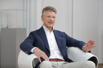 Dr. Elmar Degenhart