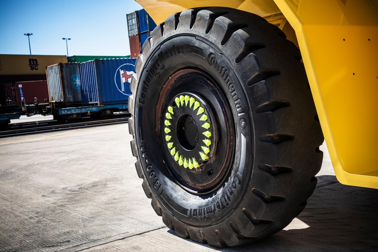 Port Plus compound for V.ply tires