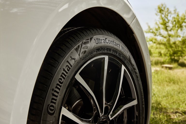 Continental is the First Manufacturer to Launch Series Tire With a Very High Share of Sustainable Materials - Continental AG