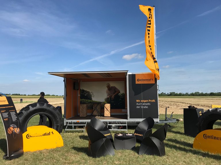 Continental Messe-Trailer