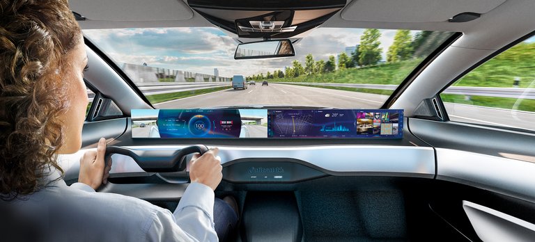 Im Auto der Zukunft: Displays und Kameras sowie intelligente Oberflächen