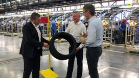 Zaměstnanci společnosti Continental Barum vyrobili 400miliontou osobní pneumatiku