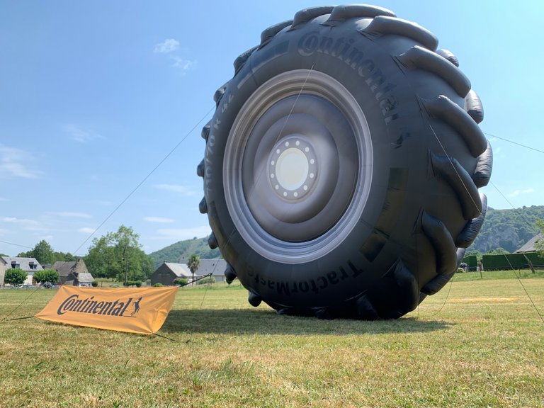 Continental advertises with giant inflatable agricultural tire along