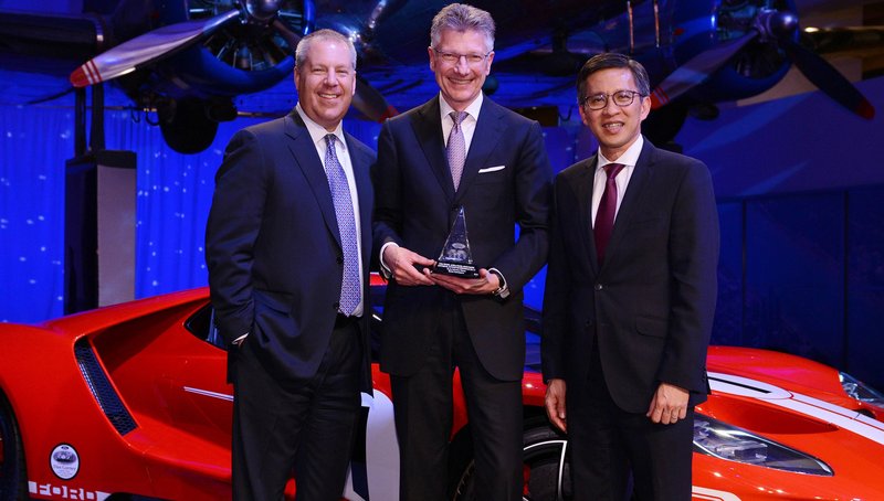 CEO Dr. Degenhart accepts World Excellence Award