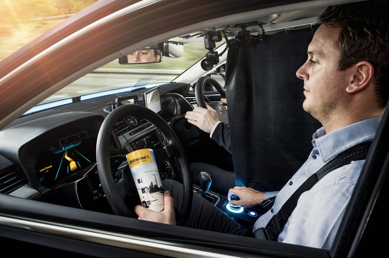Automatisiertes Fahren/Mensch-Maschine-Dialog